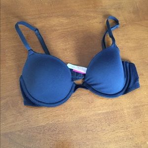 Victoria’s Secret PINK bra 32B